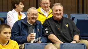 Bob Huggins' Hall-of-Fame father, Charlie, dies at age 87